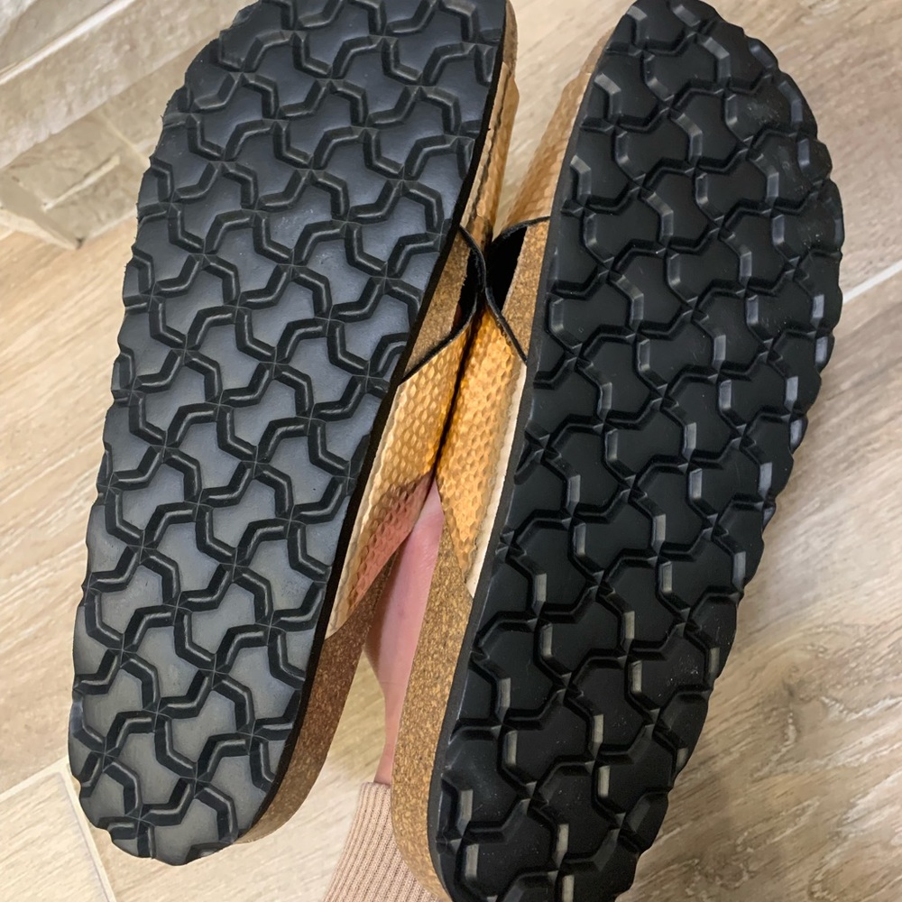 39 BAYTON || Gold and Shiny Slip On Buckle Sandals - Picture 2 of 4